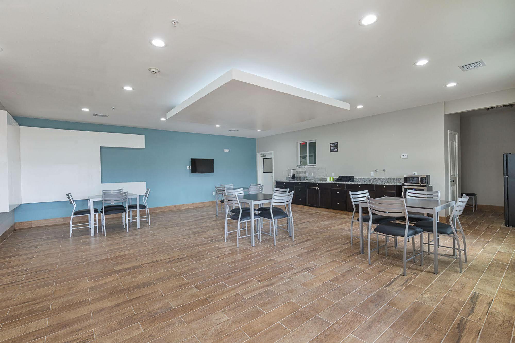 Scottish Inns & Suites - Crosby 외부 사진